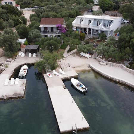 Apartments By The Sea Zuronja, Peljesac - 10137 Brijesta Kültér fotó