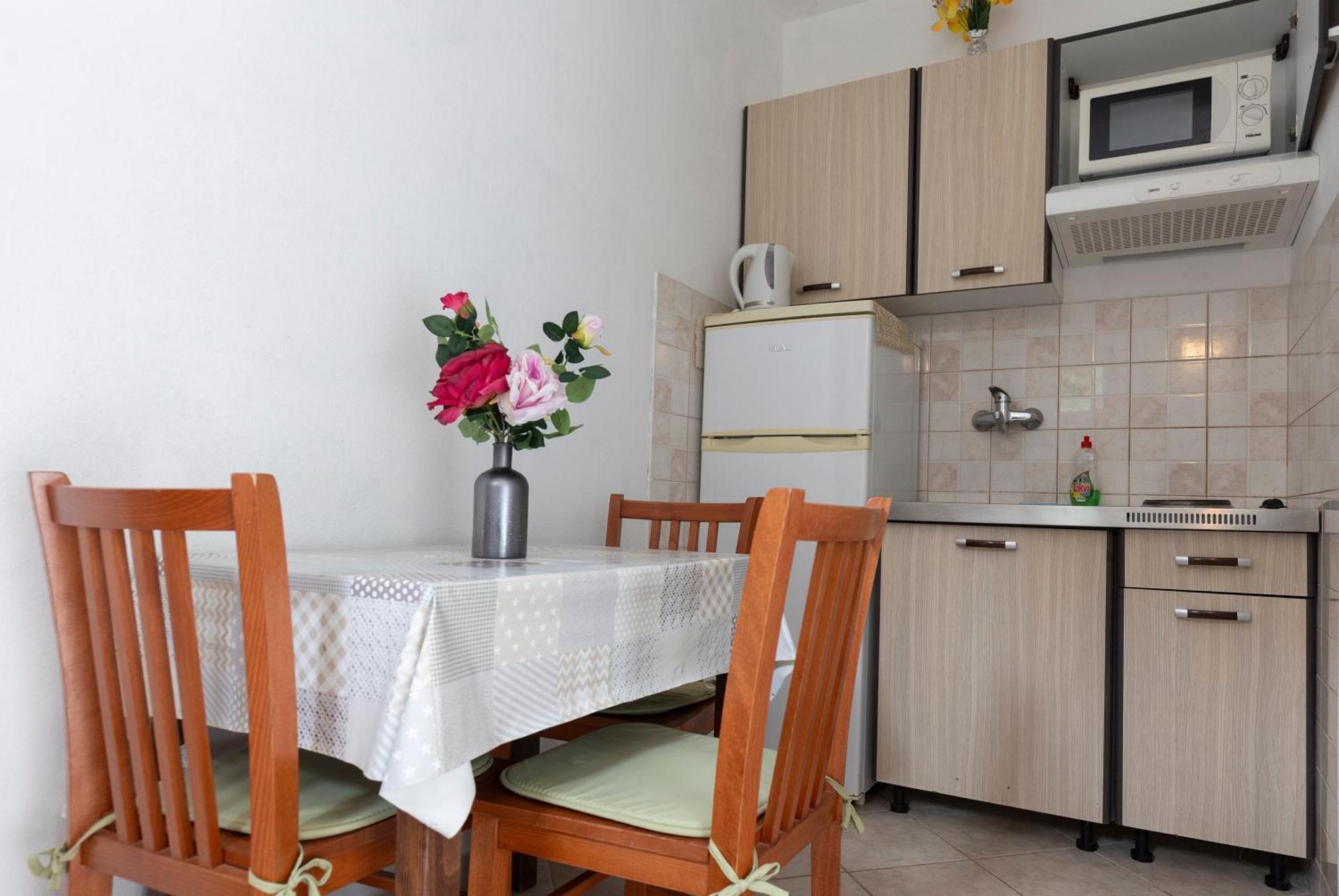 Apartments By The Sea Zuronja, Peljesac - 10137 Brijesta Kültér fotó
